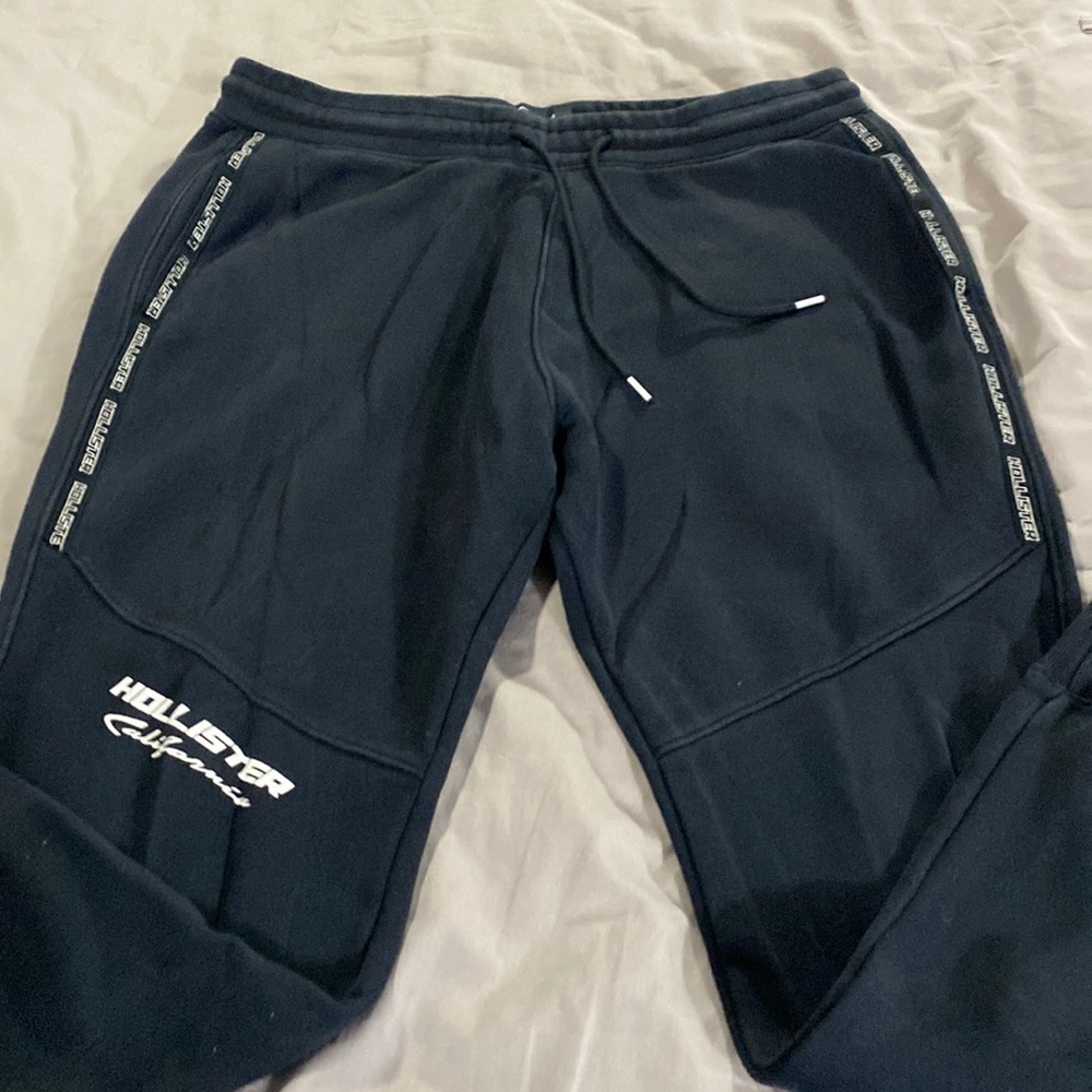 Men’s Hollister Black Sweatpants with pockets